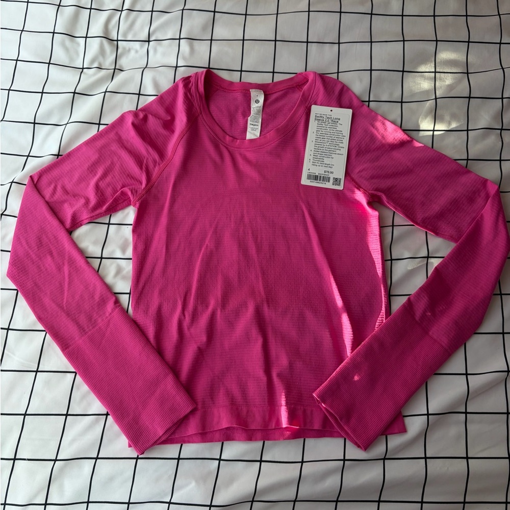 Sonic Pink Lululemon Long Sleeve Swiftly Tech, Size 4, Race Length 2.0”